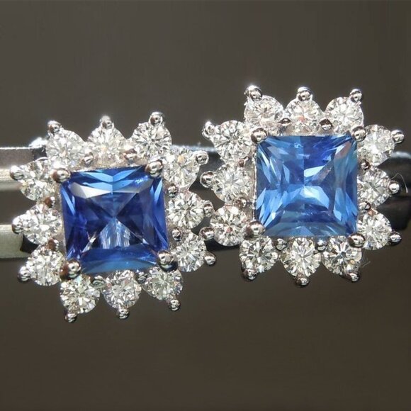 💞 Shiny Royal Blue Princess Cut Zircon Flower Square Stud Earrings, UNVN12453 - Picture 1 of 6